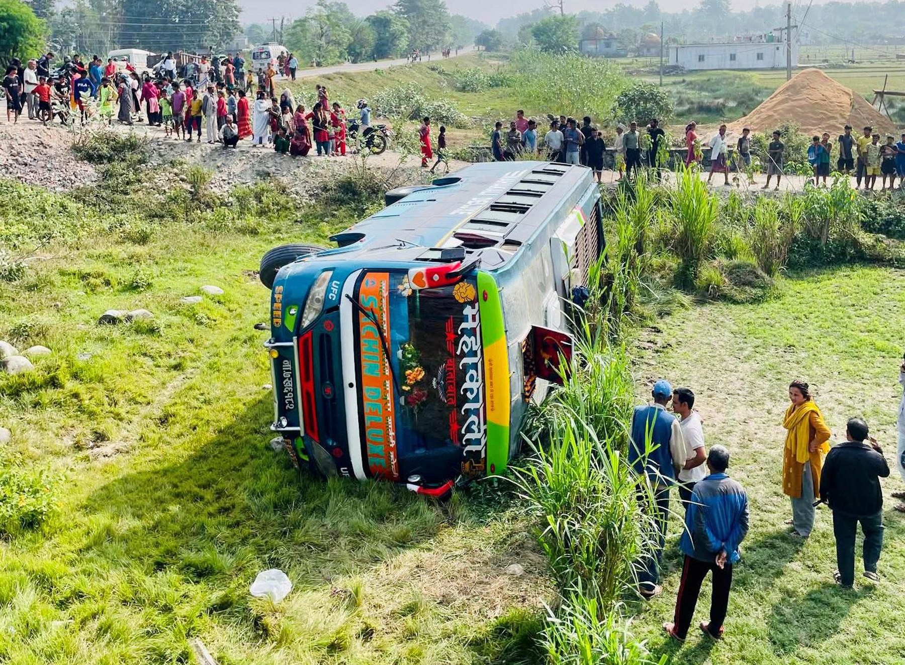 कञ्चनपुरमा बस दुर्घटना, एक जनाको मृत्यु